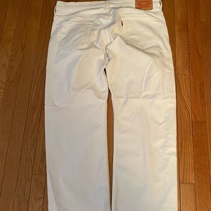 White Levi’s 569 jeans- used 36x30